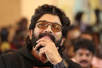Allu Arjun at Pushpa 2 Success Press Meet